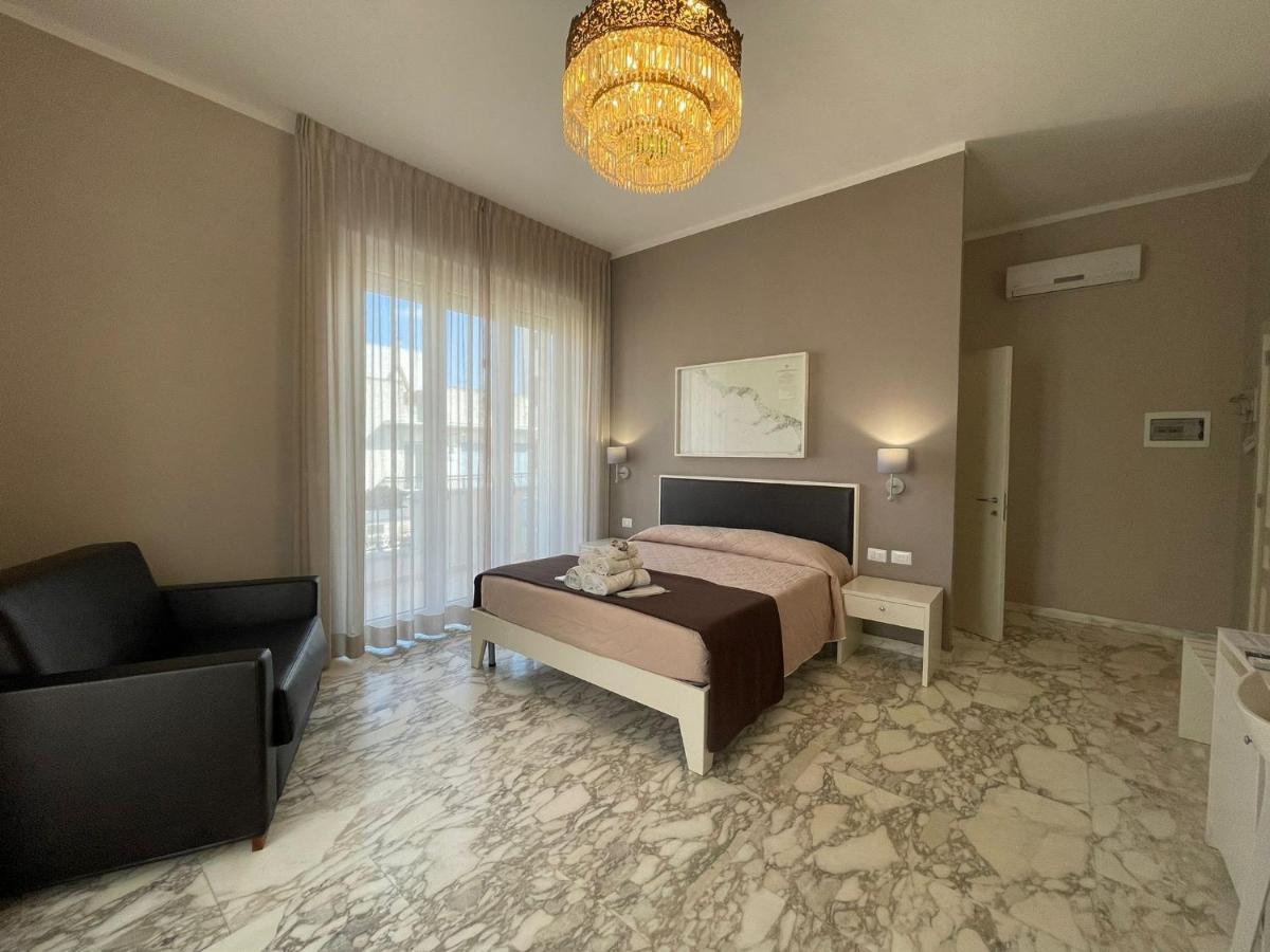 Faro Bianco Gallipoli - Suites & Apartments Eksteriør bilde